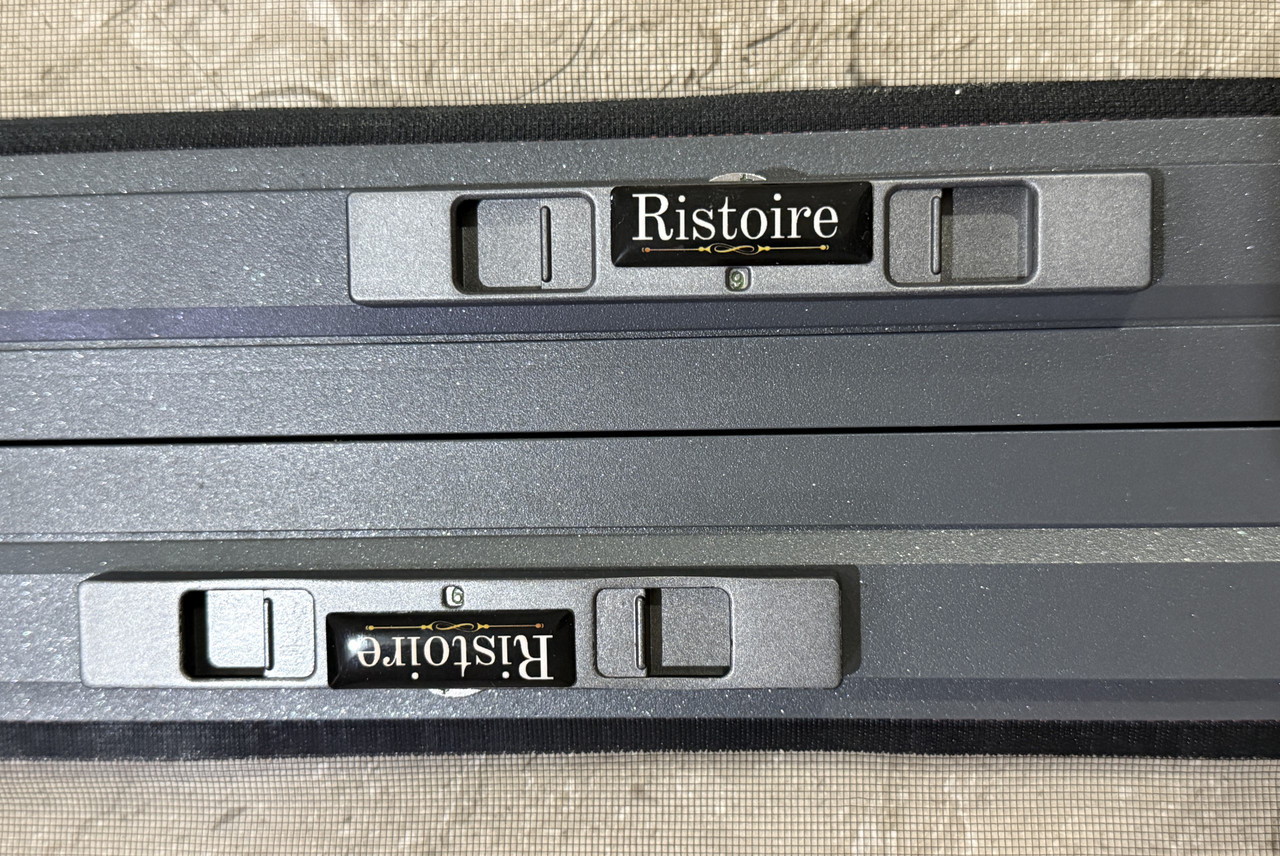 Number-lock mechanism on the Pet-Friendly Mesh